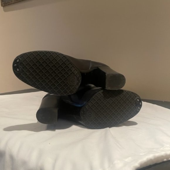 CHANEL Boots - Picture 15 of 16